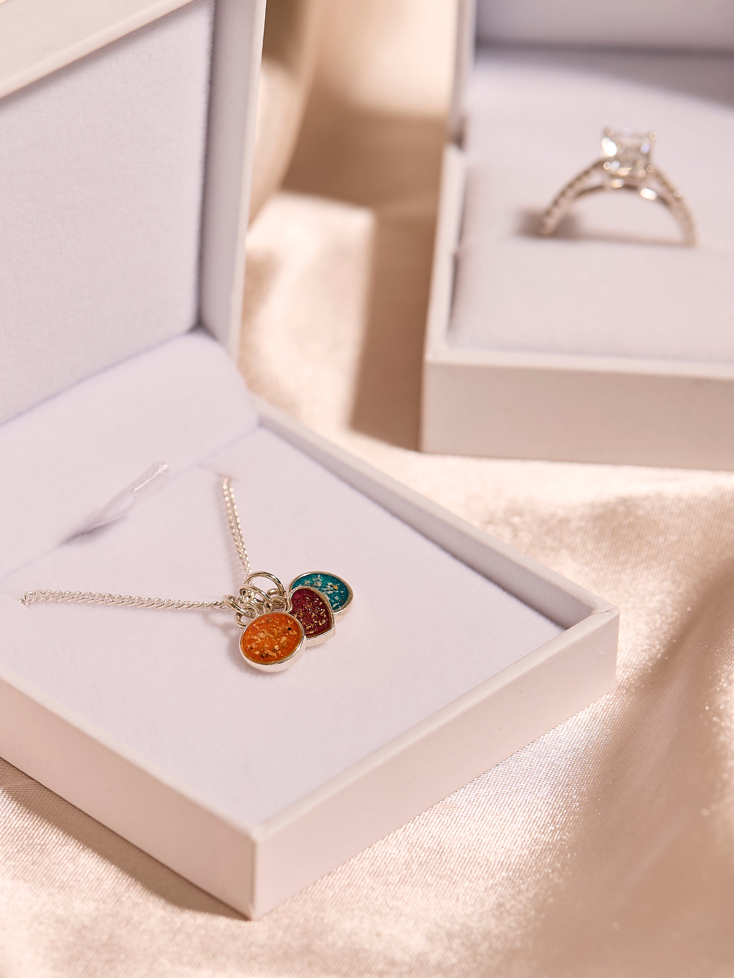Delicate Trio Ashes Necklace