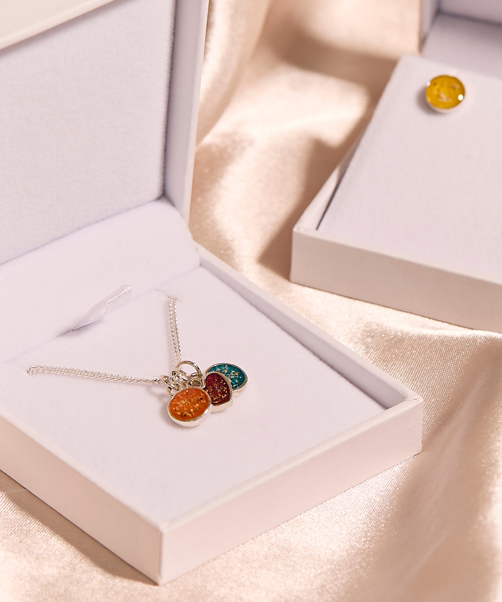 Delicate Trio Ashes Necklace