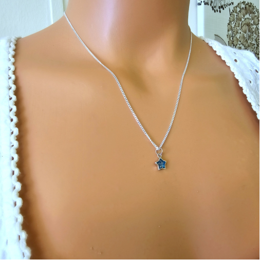Delicate Star Necklace